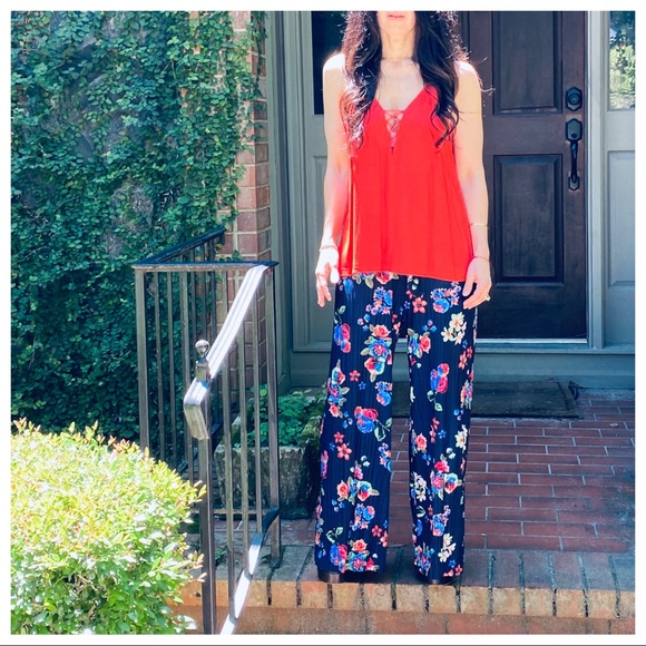 ✨LAST ONE ✨PARIS✨Floral pleated wide leg pants - Picture 2 of 7